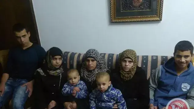 משפחת המחבל פואד אבו רג'יב תמימי, שביצע את פיגוע הירי ברחוב סלאח א-דין בירושלים משפחת המחבל פואד אבו רג'יב תמימי, שביצע את פיגוע הירי ברחוב סלאח א-דין בירושלים