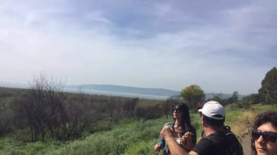 מטיילים בשביל סובב כנרת, 12 במרץ 2016 מטיילים בשביל סובב כנרת, 12 במרץ 2016
