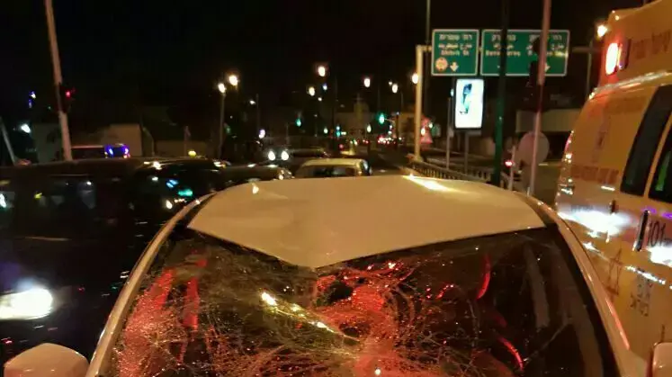 רוכב אופניים חשמלים נפצע קשה מפגיעת רכב בתל אביב 12 מרץ 2016 רוכב אופניים חשמלים נפצע קשה מפגיעת רכב בתל אביב 12 מרץ 2016