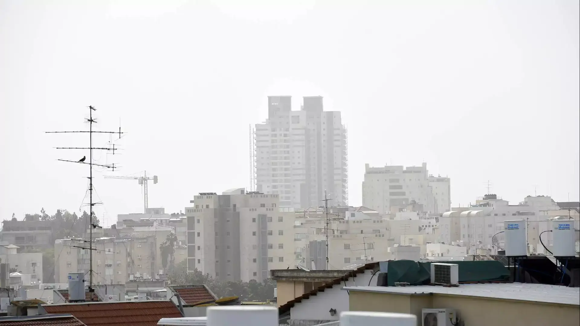 אובך בשמי גוש דן. 14 במרץ 2016 אובך בשמי גוש דן. 14 במרץ 2016