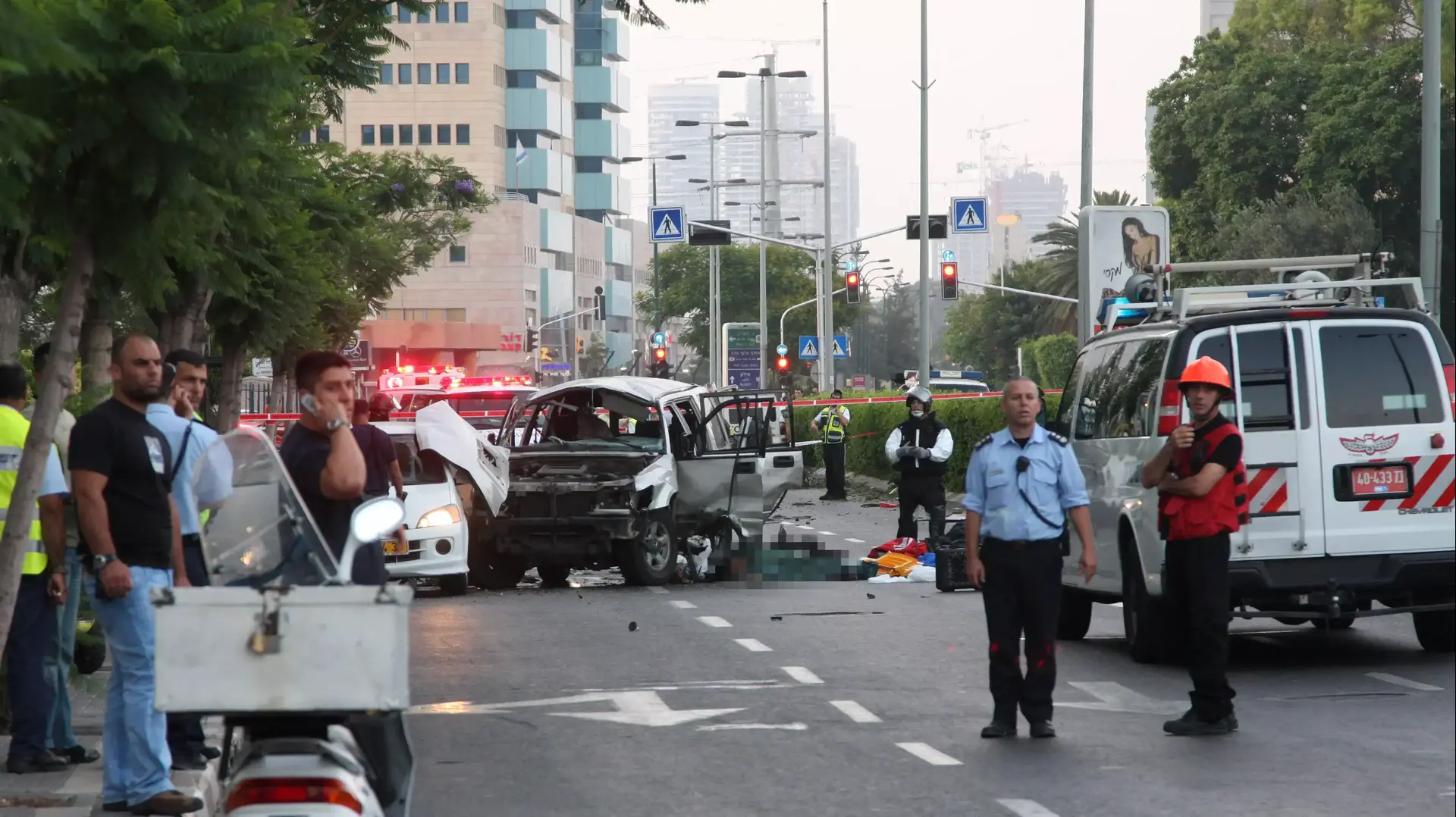 רצח עו"ד יורם חכם בפיצוץ מכוניתו, יוני 2008 רצח עו"ד יורם חכם בפיצוץ מכוניתו, יוני 2008