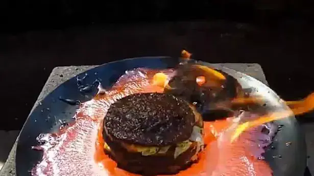 ביק מק נגד נחושת מותכת. מי ינצח? ביק מק נגד נחושת מותכת. מי ינצח?