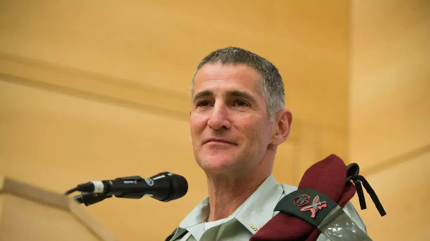 סגן הרמטכ"ל יאיר גולן ביום עיון על אתגרי צה"ל הנוכחיים, אוניברסיטת בר אילן. מרץ 2016 סגן הרמטכ"ל יאיר גולן ביום עיון על אתגרי צה"ל הנוכחיים, אוניברסיטת בר אילן. מרץ 2016