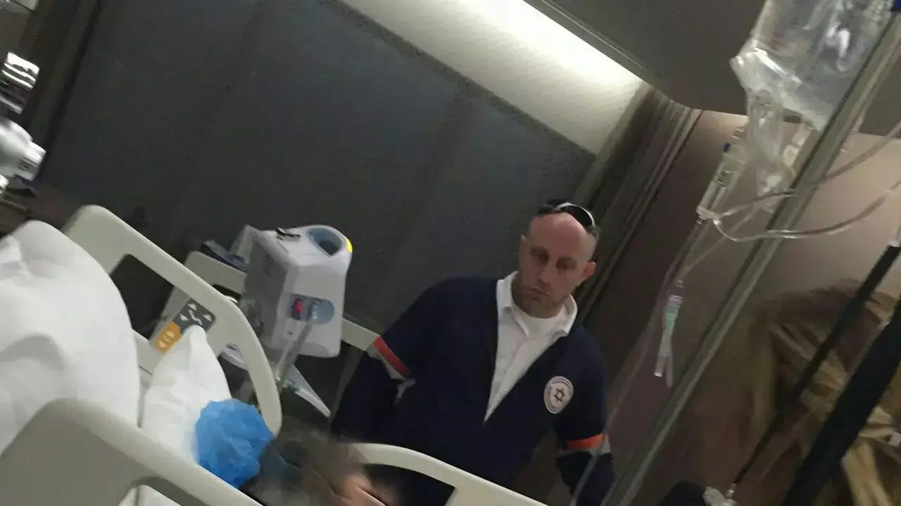 משלחת מד"א בודקת את מצבם של הפצועים בבית החולים ליב באיסטנבול, 20 במרץ 2016 משלחת מד"א בודקת את מצבם של הפצועים בבית החולים ליב באיסטנבול, 20 במרץ 2016