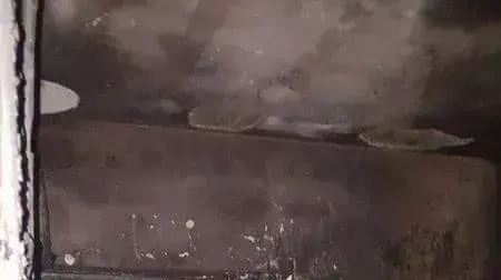 בית בכפר הפלסטיני דומא שנשרף בלילה הסמוך לבית דוואבשה, 20 במרץ 2016 בית בכפר הפלסטיני דומא שנשרף בלילה הסמוך לבית דוואבשה, 20 במרץ 2016