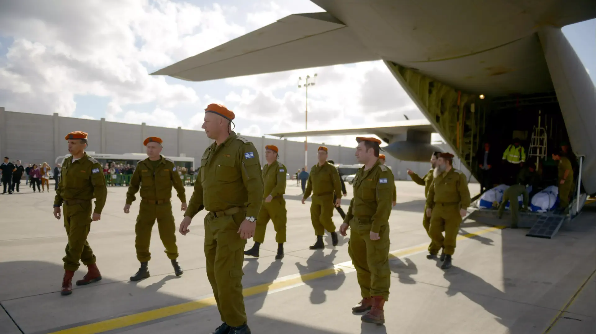 משלחת צה"ל להחזרת פצועים והרוגים מהפיגוע באיסטנבול, טורקיה. מרץ 2016 משלחת צה"ל להחזרת פצועים והרוגים מהפיגוע באיסטנבול, טורקיה. מרץ 2016