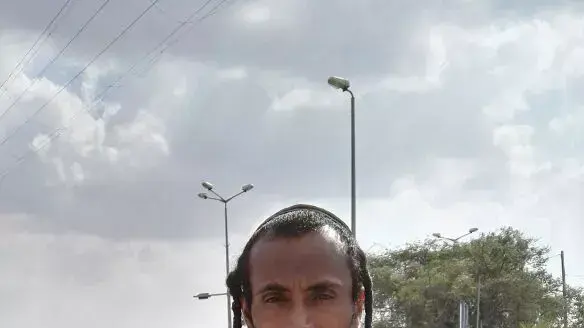 משה יחיאל דהרי, עולה מתימן, מרכז הקליטה באר שבע. מרץ 2016 משה יחיאל דהרי, עולה מתימן, מרכז הקליטה באר שבע. מרץ 2016