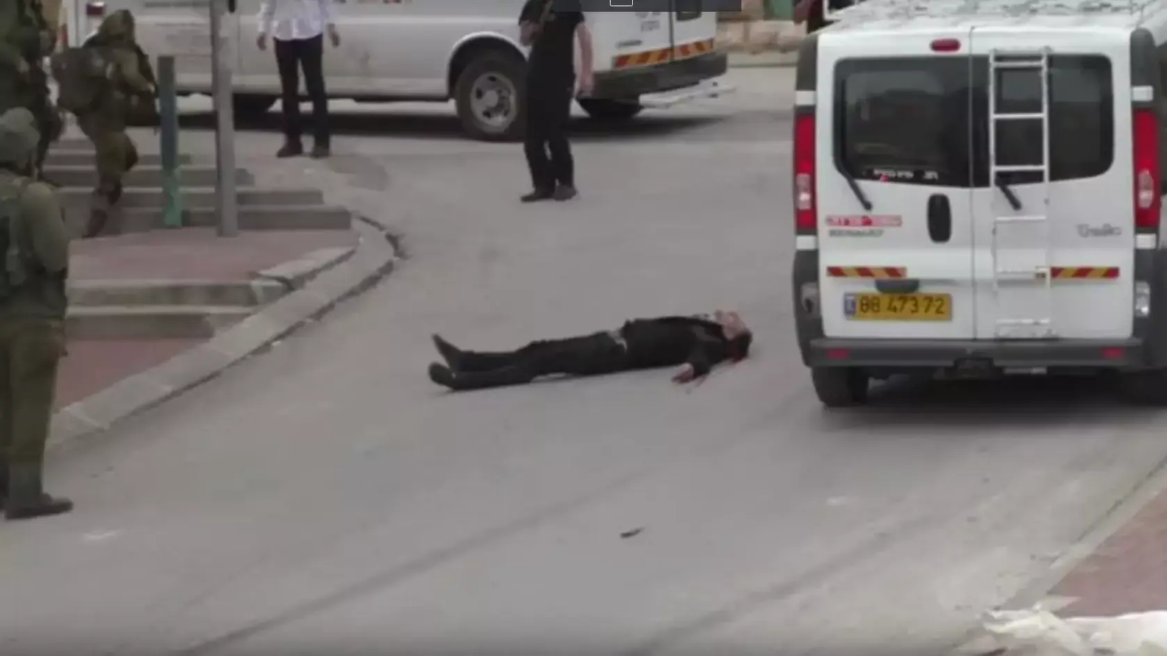 חייל צה"ל יורה למוות במחבל בחברון, 24 במרץ 2016