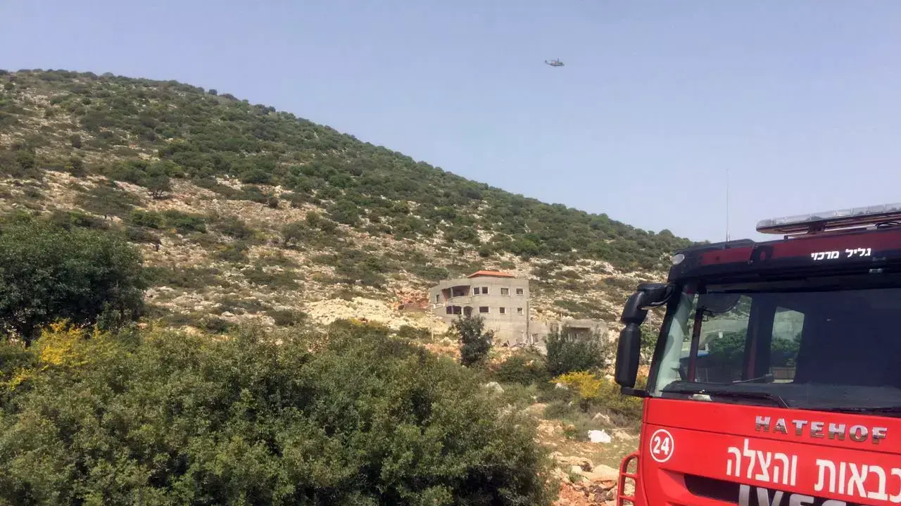 כבאית בסריקות לחיפוש אחר טייס שהתרסק בנחל צלמון, מרץ 2016 כבאית בסריקות לחיפוש אחר טייס שהתרסק בנחל צלמון, מרץ 2016