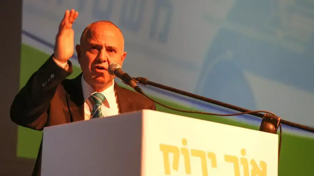 שמואל אבואב בכנס עמותת אור ירוק