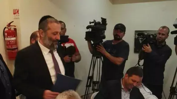 אריה דרעי מדבר בכנס ראשי רשויות ערי פיתוח בטבריה אריה דרעי מדבר בכנס ראשי רשויות ערי פיתוח בטבריה