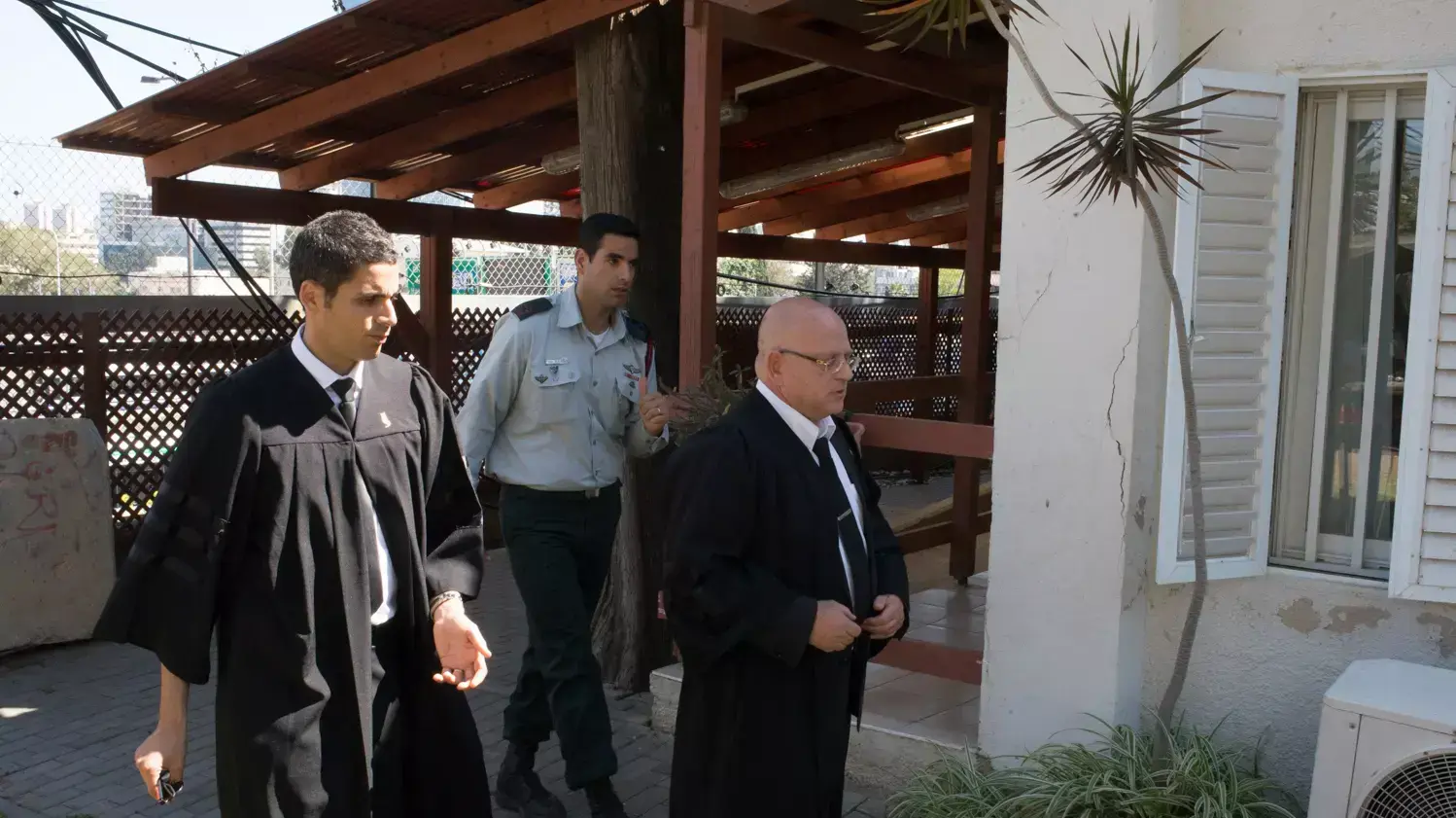 החייל החשוד בירי במחבל בחברון בבית המשפט לערעורים בקריה 1 אפריל 2016