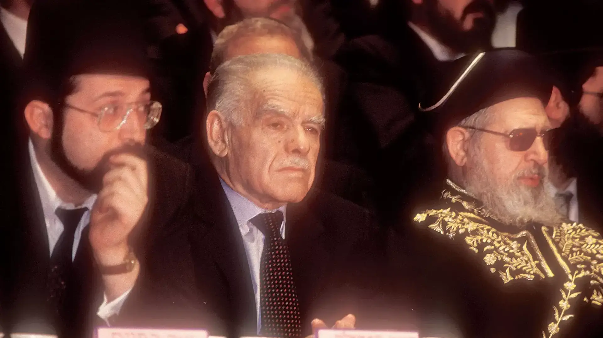 אריה דרעי עם יצחק שמיר והרבה עובדיה יוסף ב 1991 אריה דרעי עם יצחק שמיר והרבה עובדיה יוסף ב 1991