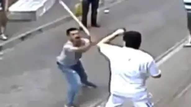 המתאבק מאירלנד ששרד קטטה המתאבק מאירלנד ששרד קטטה