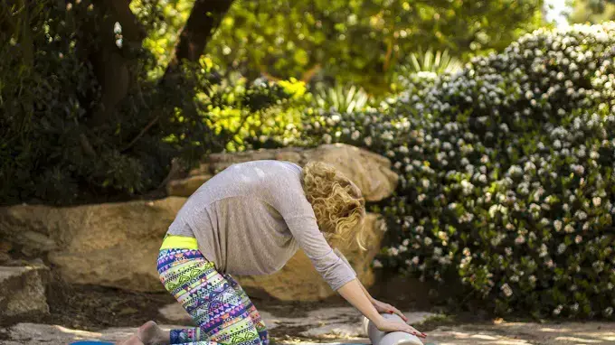 תרגילים לשחרור כתפיים תרגילים לשחרור כתפיים