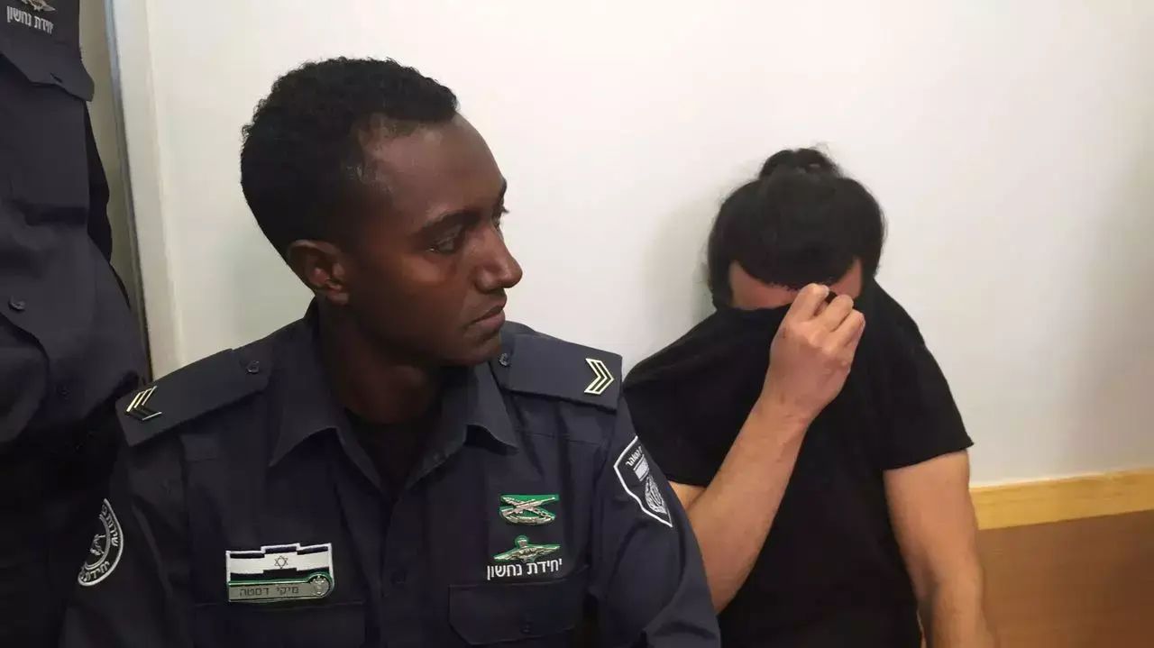 הארכת מעצרו של בעל פאב בבאר שבע החשוד באונס קטינה בבית משפט השלום בעיר. 8 באפריל 2016 הארכת מעצרו של בעל פאב בבאר שבע החשוד באונס קטינה בבית משפט השלום בעיר. 8 באפריל 2016