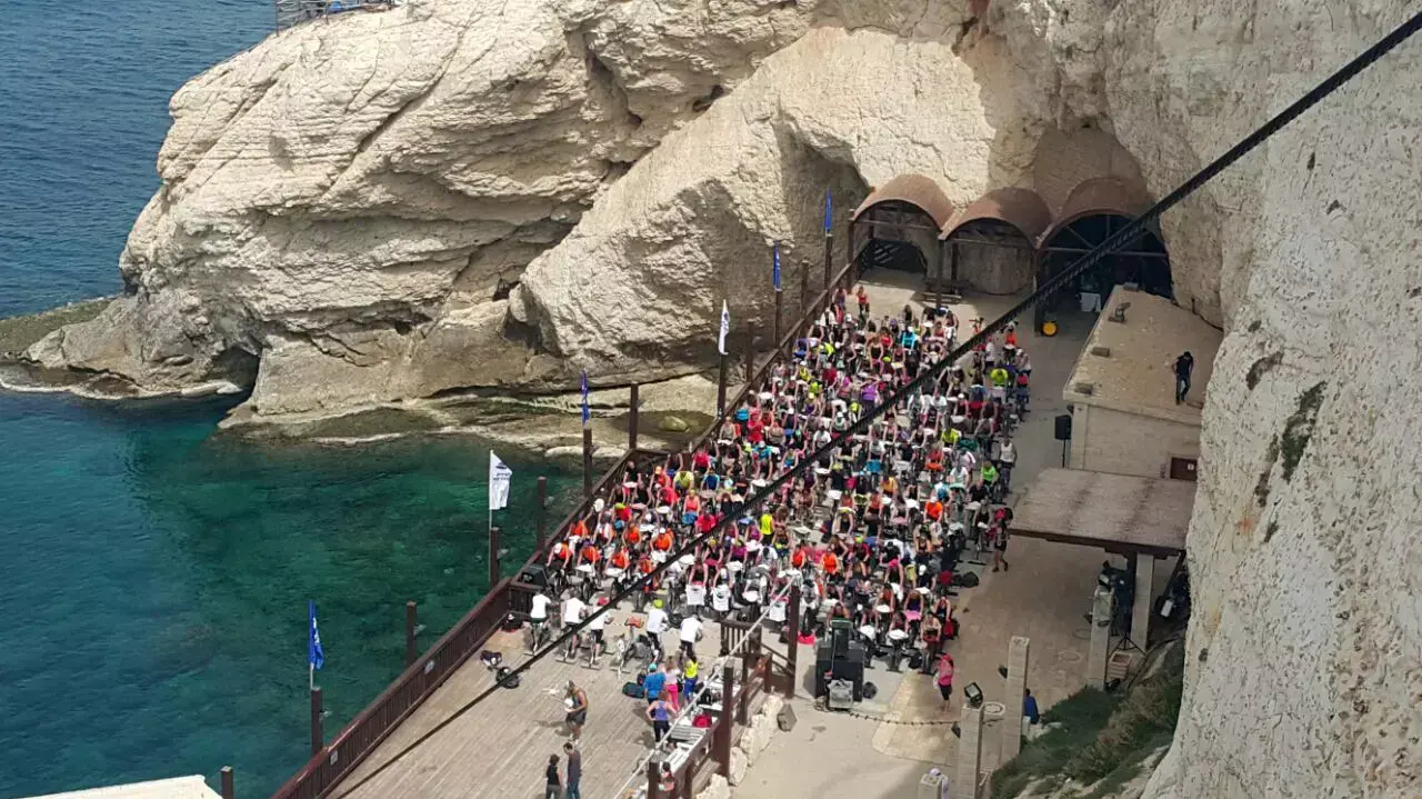 אירוע ספינינג המוני בראש הנקרה, 8 באפריל 2016 אירוע ספינינג המוני בראש הנקרה, 8 באפריל 2016