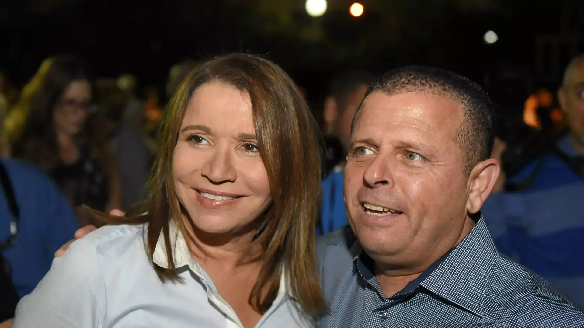 חגיגות עשור בפוליטיקה וחגיגות יום הולדת לשלי יחימוביץ' - בתמונה עם חבר הכנסת איתן כבל