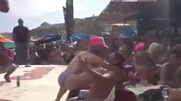מורה עושה טוורקינג מורה עושה טוורקינג