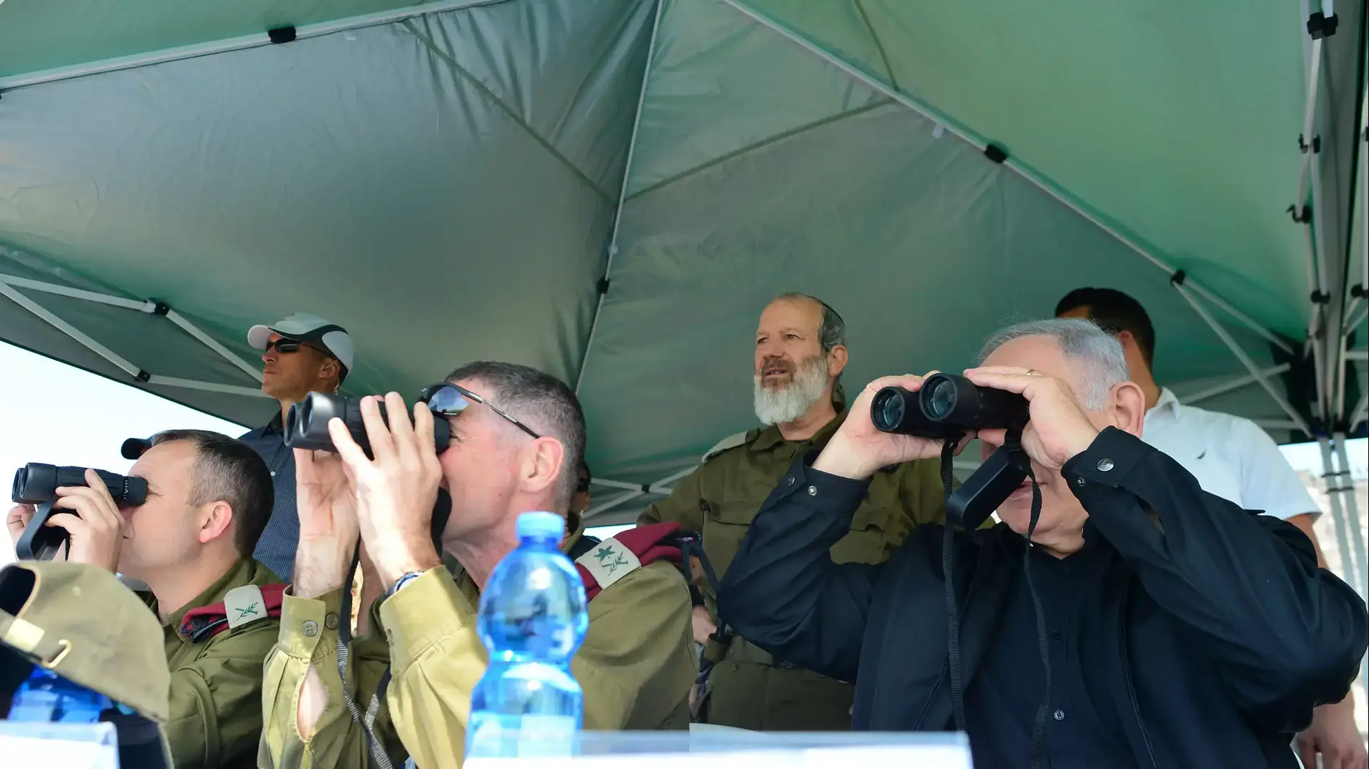 תרגיל חטיבת הצנחנים במילואים ברמת הגולן. 11 באפריל 2016 תרגיל חטיבת הצנחנים במילואים ברמת הגולן. 11 באפריל 2016