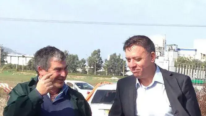 שלמה כץ והשר להגנת הסביבה אבי גבאי שלמה כץ והשר להגנת הסביבה אבי גבאי