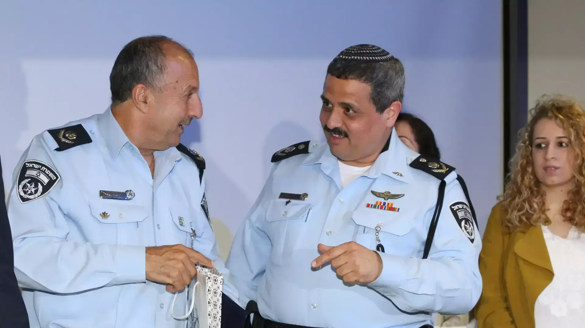 טקס הענקת דרגות לג'מאל חכרוש הניצב המוסלמי הראשון במשטרת ישראל טקס הענקת דרגות לג'מאל חכרוש הניצב המוסלמי הראשון במשטרת ישראל