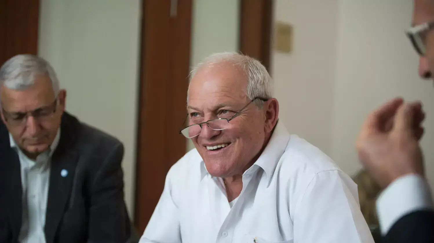 חיים כץ שר הרווחה חותם על תכנית למימוש זכויות ניצולי השואה בישראל, בית העיתונאים סוקולוב תל אביב חיים כץ שר הרווחה חותם על תכנית למימוש זכויות ניצולי השואה בישראל, בית העיתונאים סוקולוב תל אביב
