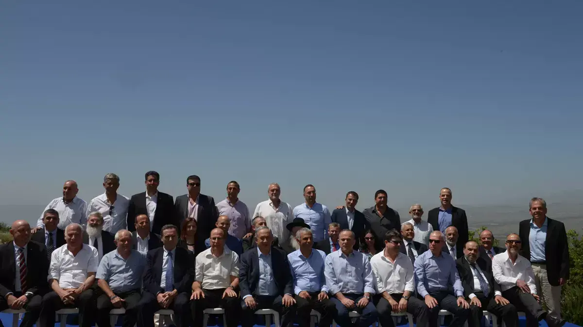 ישיבת ממשלה בראשות רה"מ בנימין נתניהו ברמת הגולן ישיבת ממשלה בראשות רה"מ בנימין נתניהו ברמת הגולן