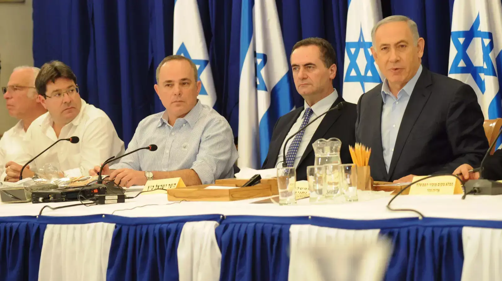 ישיבת ממשלה ברמת הגולן ישיבת ממשלה ברמת הגולן