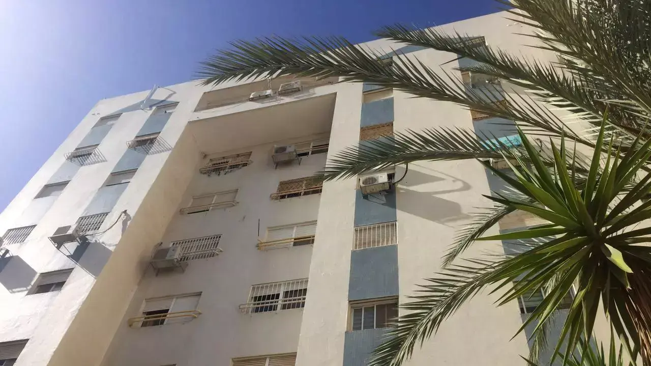 בניין המגורים ממנו נפל ילד בן 4. באר שבע, 17 באפריל 2016 בניין המגורים ממנו נפל ילד בן 4. באר שבע, 17 באפריל 2016