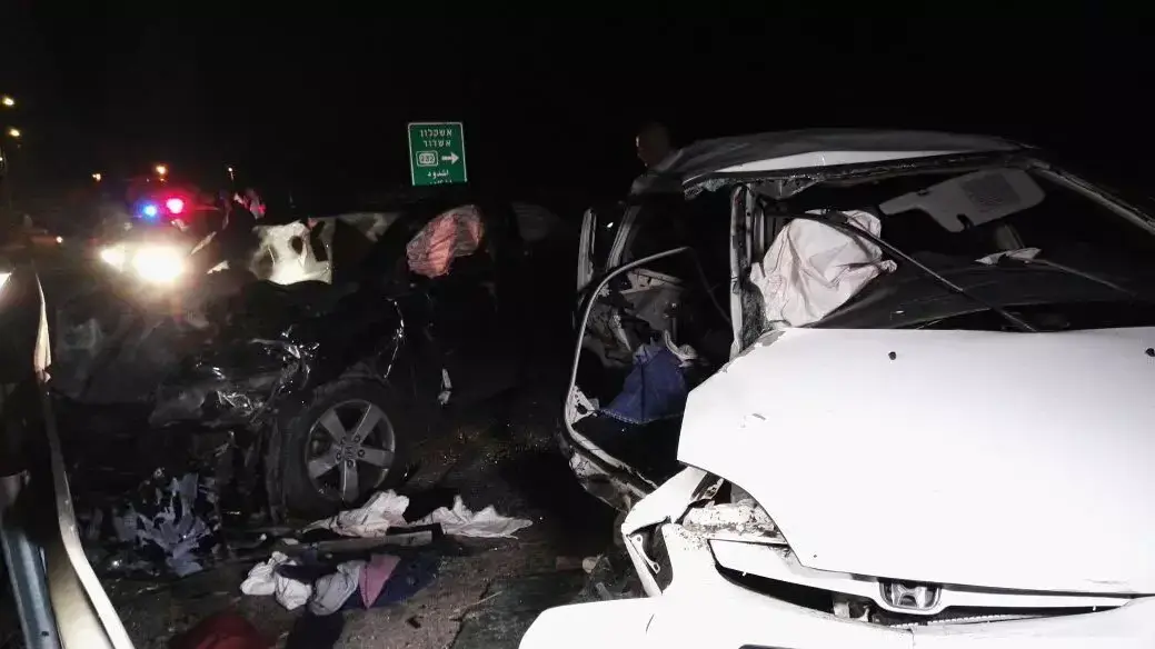 תאונת דרכים בין שני כלי רכב בצומת חלץ, סמוך לשדרות. 17 באפריל 2016 תאונת דרכים בין שני כלי רכב בצומת חלץ, סמוך לשדרות. 17 באפריל 2016