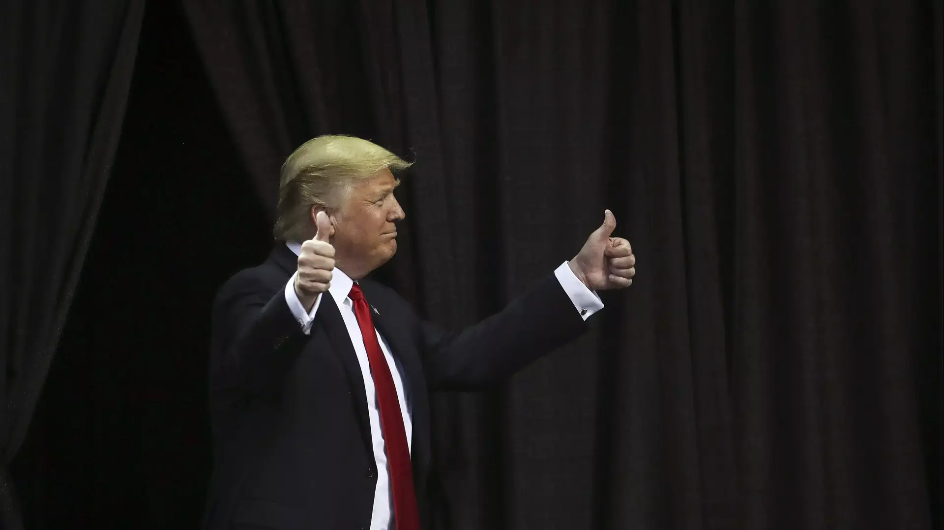 דונלד טראמפ באירוע בחירות במדינת ניו יורק, ארצות הברית, 18 באפריל 2016 דונלד טראמפ באירוע בחירות במדינת ניו יורק, ארצות הברית, 18 באפריל 2016