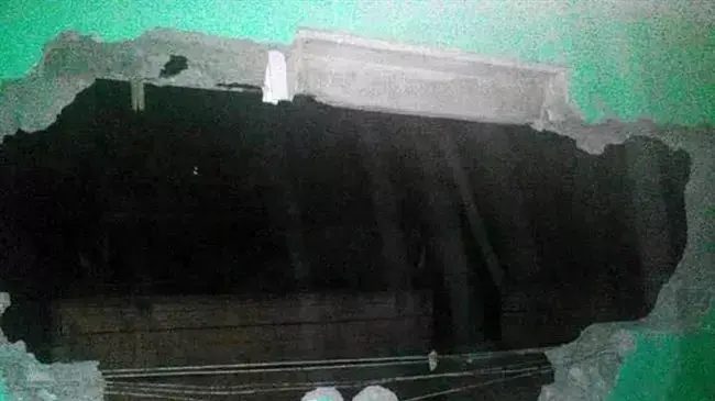 צה"ל הרס את ביתו של המחבל חסין מוחמד חסין אבו גוש שבמחנה הפליטים קלנדיה, שרצח את שלומית קריגמן בבית חורון, 20 באפריל 2016 צה"ל הרס את ביתו של המחבל חסין מוחמד חסין אבו גוש שבמחנה הפליטים קלנדיה, שרצח את שלומית קריגמן בבית חורון, 20 באפריל 2016