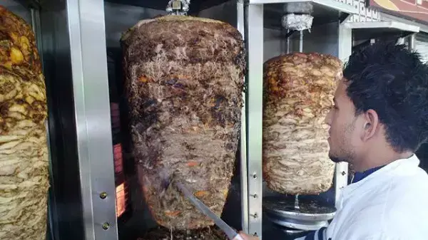 שביתת מוכרי השווארמה בעזה שביתת מוכרי השווארמה בעזה