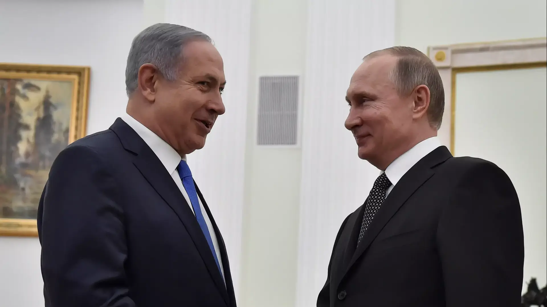 נשיא רוסיה ולדימיר פוטין בפגישה עם ראש הממשלה בנימין נתניהו, מוסקבה רוסיה. אפריל 2016 נשיא רוסיה ולדימיר פוטין בפגישה עם ראש הממשלה בנימין נתניהו, מוסקבה רוסיה. אפריל 2016
