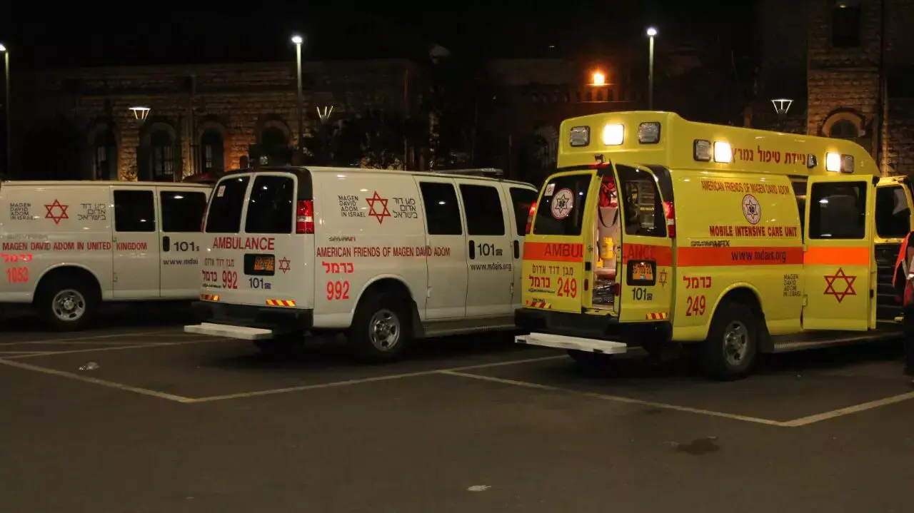 פינוי הפצועים מתאונת הדרכים במנהרות הכרמל לבית החולים רמב"ם, חיפה. אפריל 2016 פינוי הפצועים מתאונת הדרכים במנהרות הכרמל לבית החולים רמב"ם, חיפה. אפריל 2016