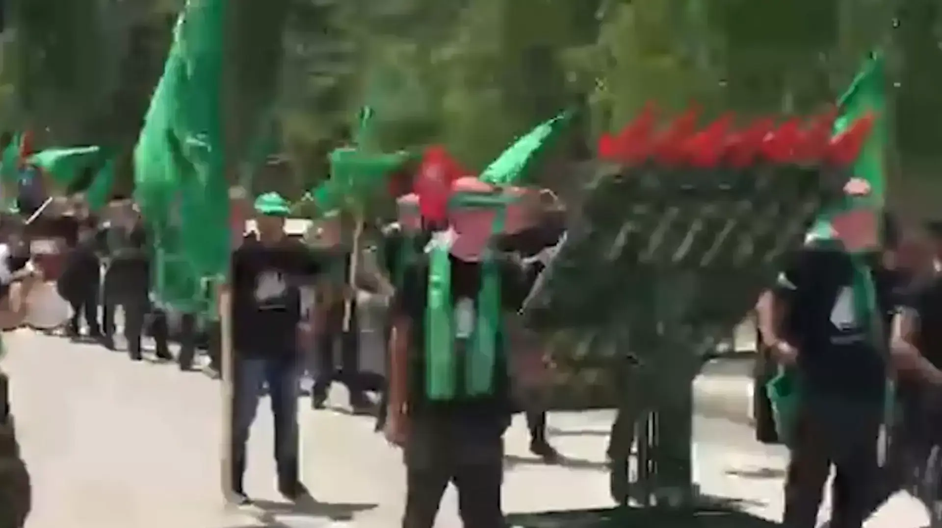 רעולי פנים ודגמי טילים: כך נראות הבחירות לראשות התאחדות הסטודנטים הפלסטינית