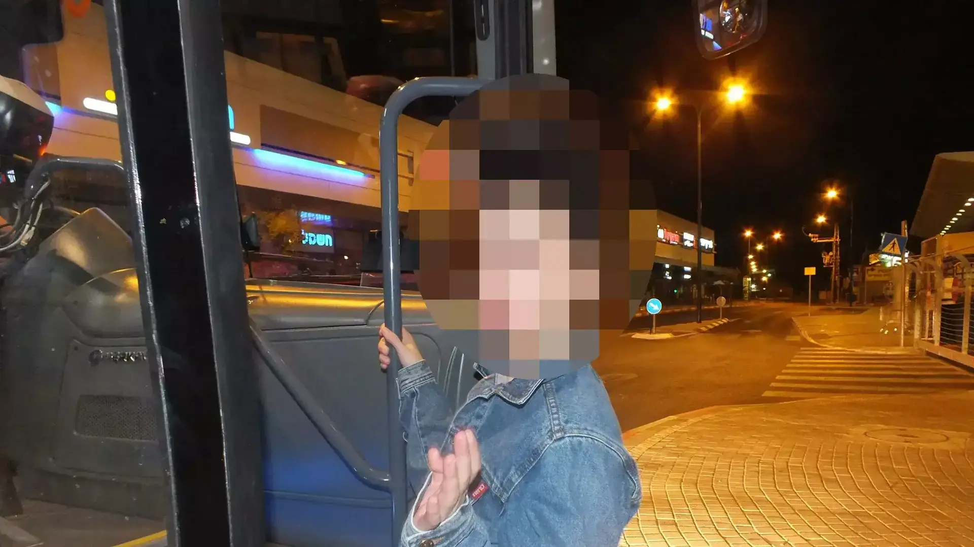 עיתונאית החשודה בניסיון רצח אמה עיתונאית החשודה בניסיון רצח אמה