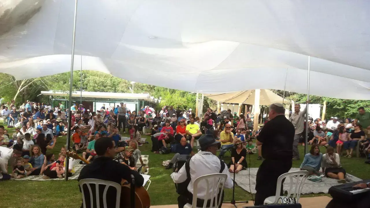 מטיילים בבית שערים, 27 באפריל 2016 מטיילים בבית שערים, 27 באפריל 2016