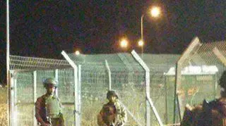 ניסיון פיגוע דקירה במחסום בל שליד בית חורון, כביש 443. 28 באפריל 2016 ניסיון פיגוע דקירה במחסום בל שליד בית חורון, כביש 443. 28 באפריל 2016