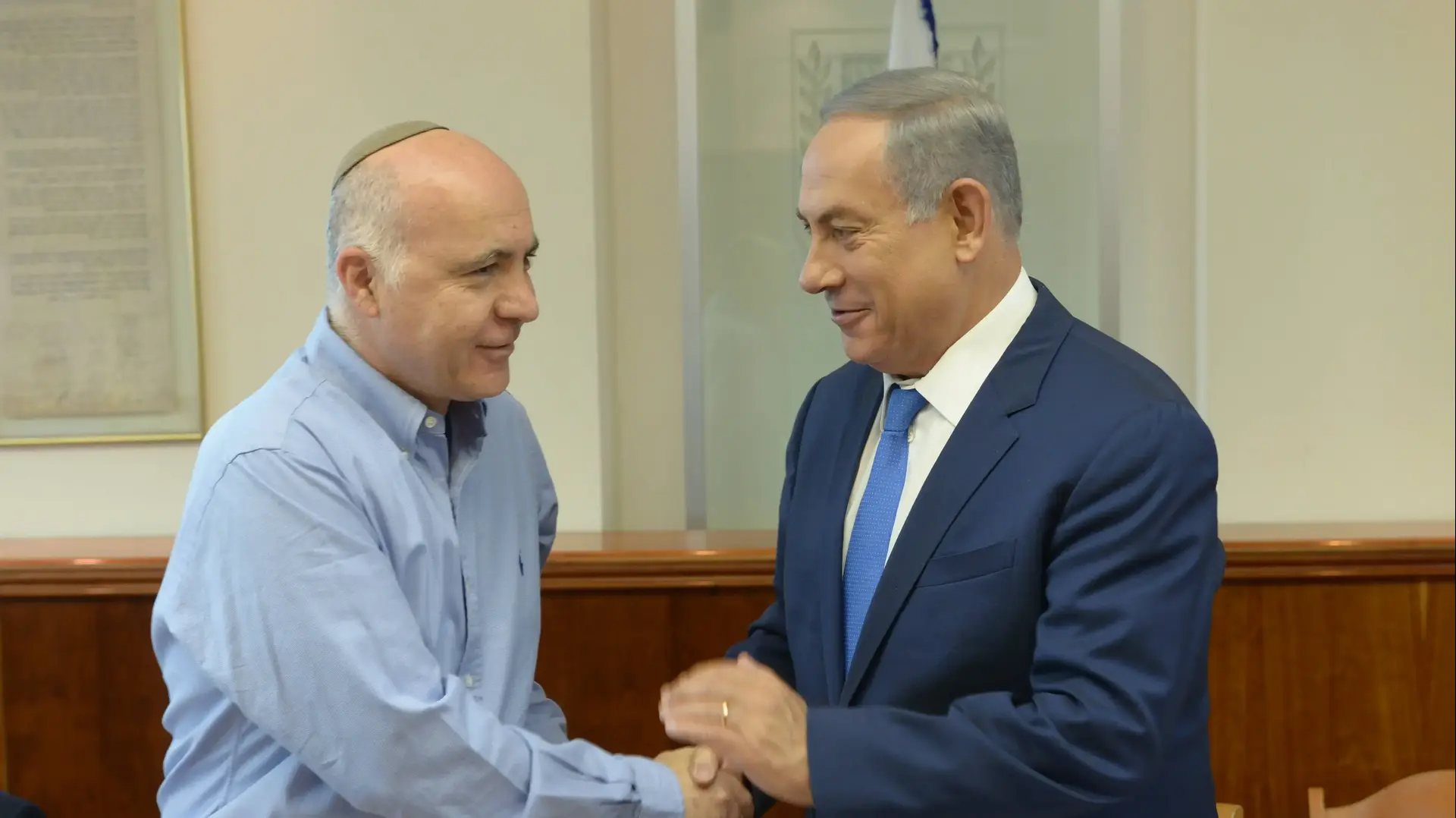 ראש הממשלה בנימין נתניהו בטקס פרידה מראש השב"כ היוצא יורם כהן. מאי 2016 ראש הממשלה בנימין נתניהו בטקס פרידה מראש השב"כ היוצא יורם כהן. מאי 2016