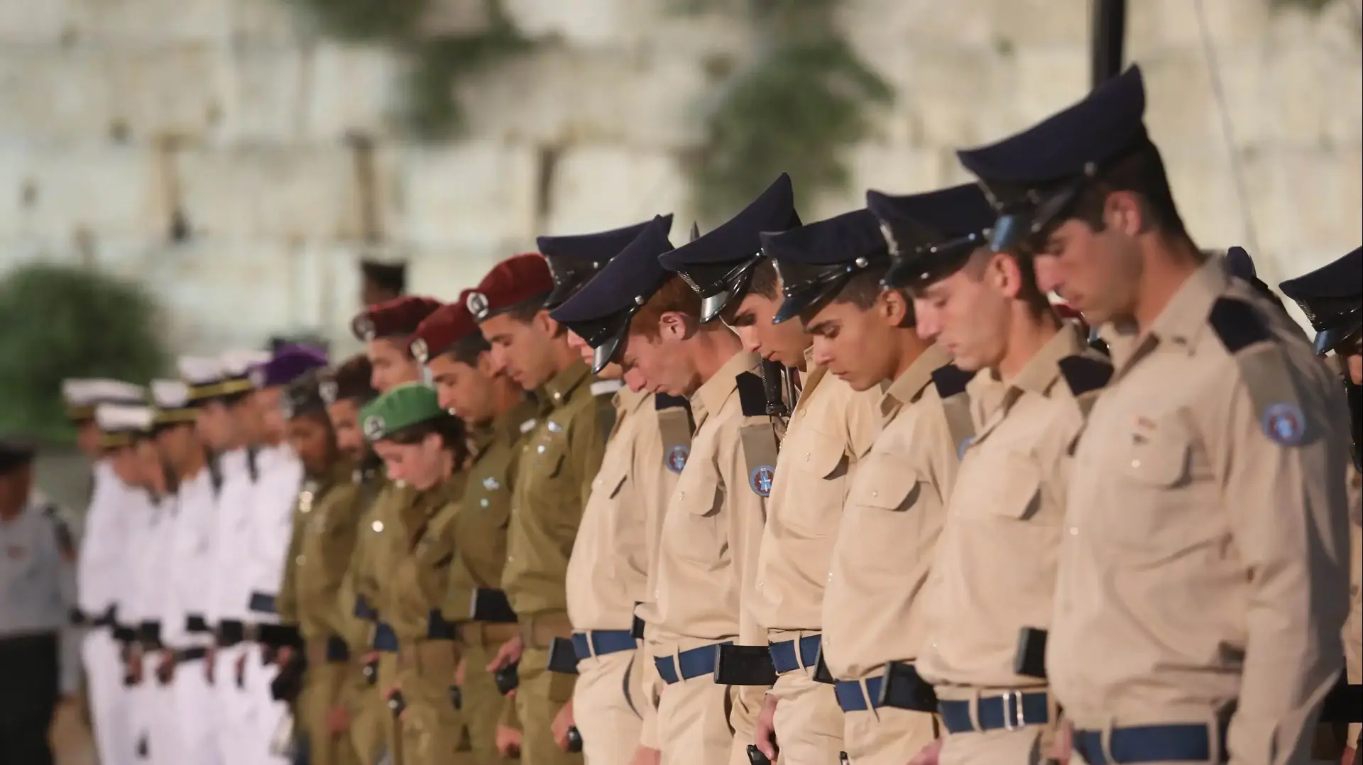 טקס הדלקת נר הזיכרון, רחבת הכותל המערבי. ירושלים 10 במאי 2016 טקס הדלקת נר הזיכרון, רחבת הכותל המערבי. ירושלים 10 במאי 2016