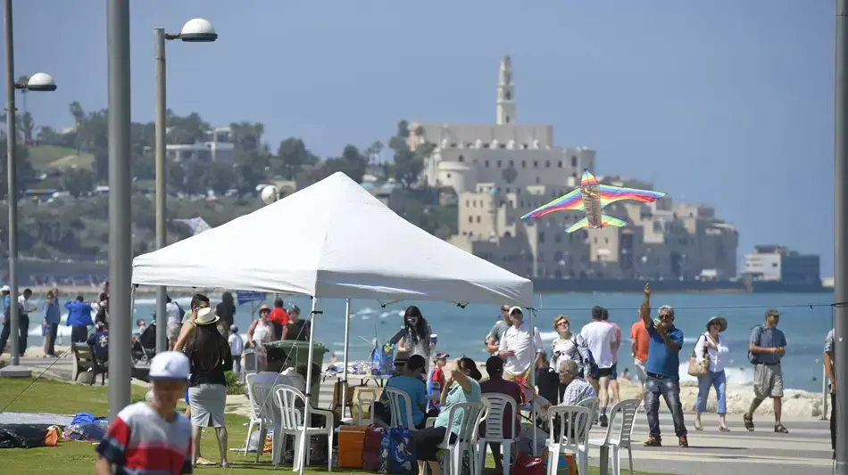 מטס יום העצמאות של חיל האוויר בטיילת בתל אביב, 12 במאי 2016 מטס יום העצמאות של חיל האוויר בטיילת בתל אביב, 12 במאי 2016