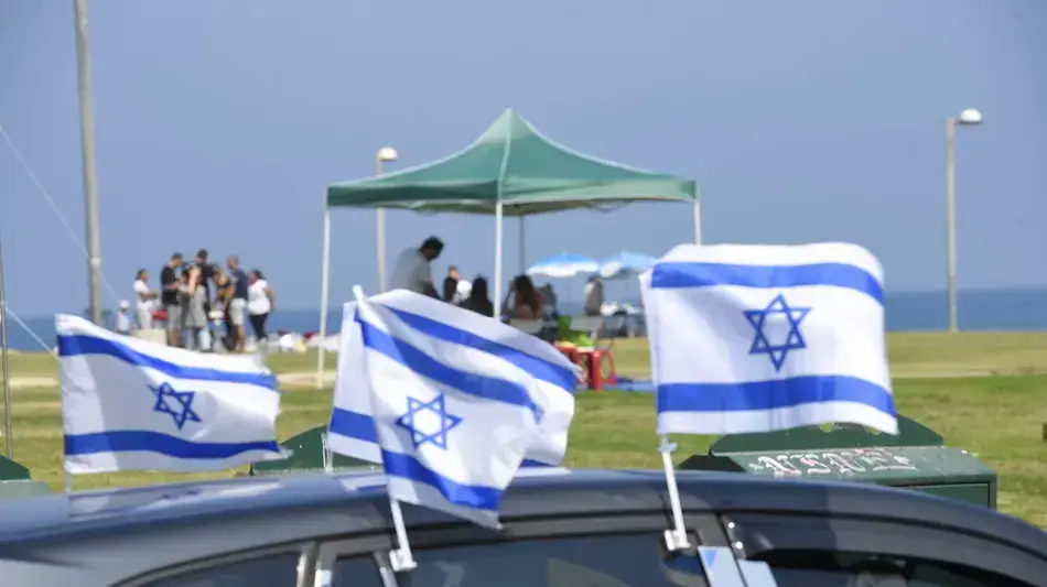 מטס יום העצמאות של חיל האוויר בטיילת בתל אביב, 12 במאי 2016 מטס יום העצמאות של חיל האוויר בטיילת בתל אביב, 12 במאי 2016