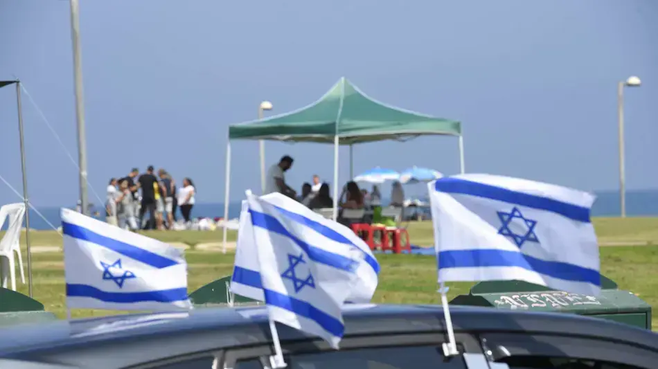 מטס יום העצמאות של חיל האוויר בטיילת בתל אביב, 12 במאי 2016 מטס יום העצמאות של חיל האוויר בטיילת בתל אביב, 12 במאי 2016