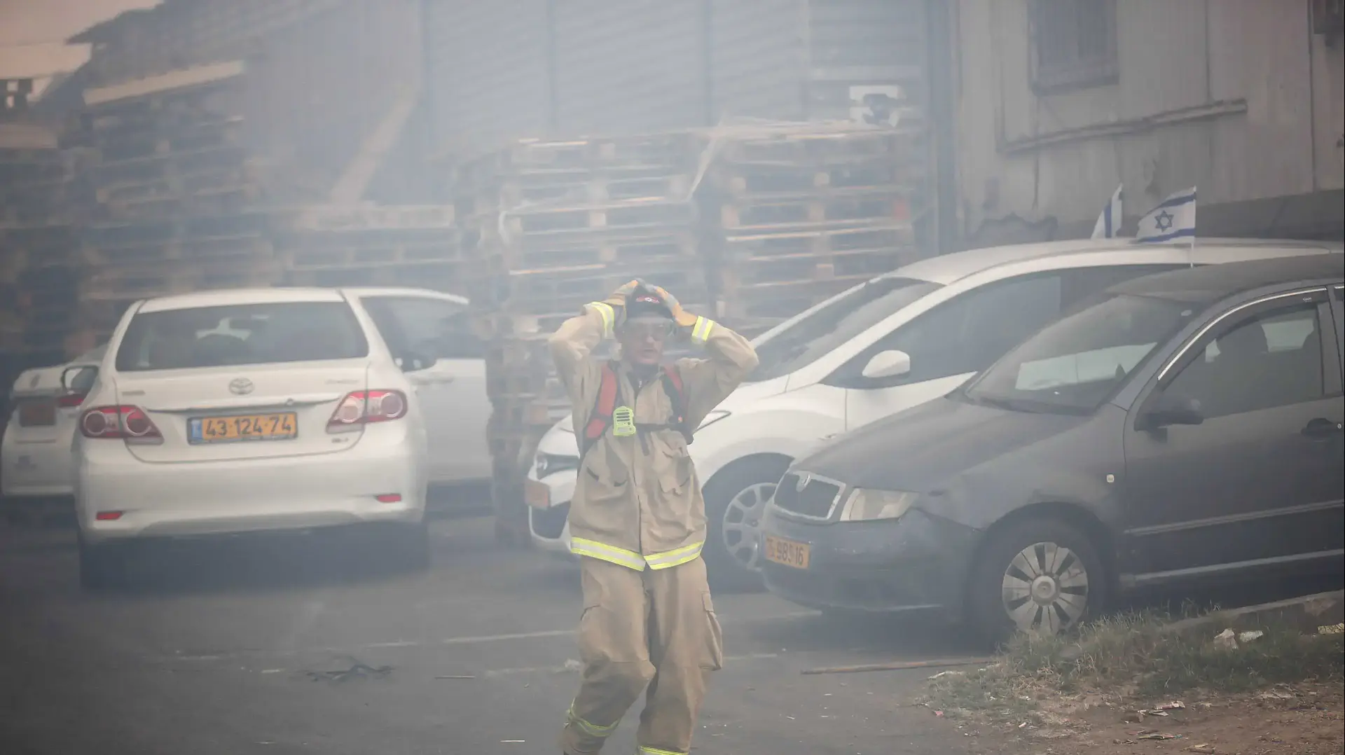 שריפה בשוק הסיטונאי בגבעת שאול, ירושלים. 16 במאי 2016 שריפה בשוק הסיטונאי בגבעת שאול, ירושלים. 16 במאי 2016