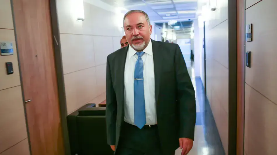 אביגדור ליברמן במשכן הכנסת אביגדור ליברמן במשכן הכנסת