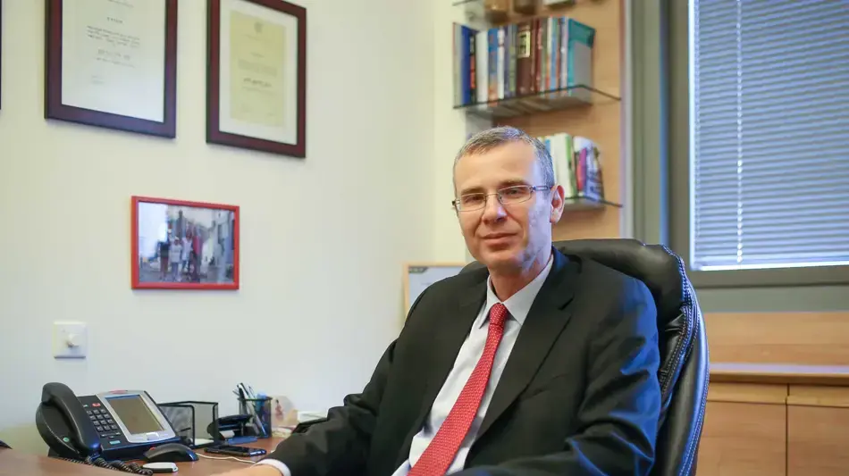 יריב לוין במשכן הכנסת יריב לוין במשכן הכנסת