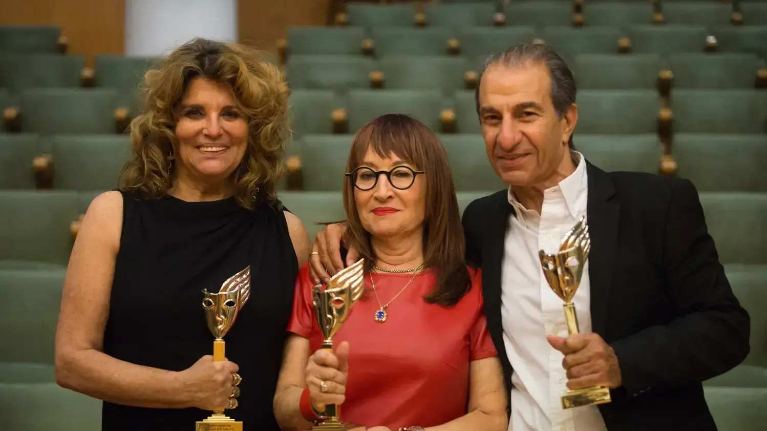 ששון גבאי, יונה אליאן וציפי פינס בטקס פרסי התיאטרון ששון גבאי, יונה אליאן וציפי פינס בטקס פרסי התיאטרון