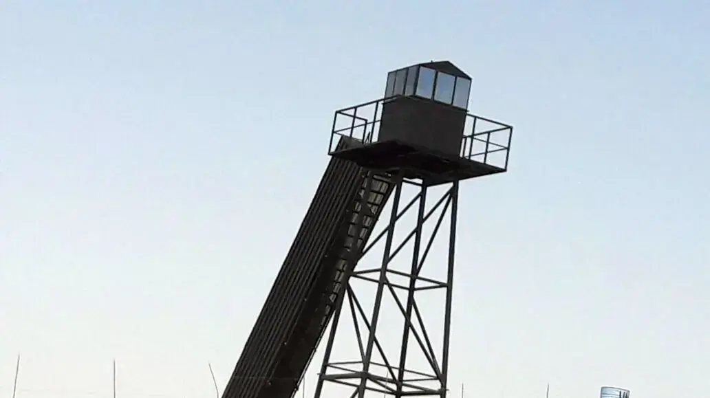 מגדלי שמירה שצצו בצדו הלבנוני של הגבול מגדלי שמירה שצצו בצדו הלבנוני של הגבול